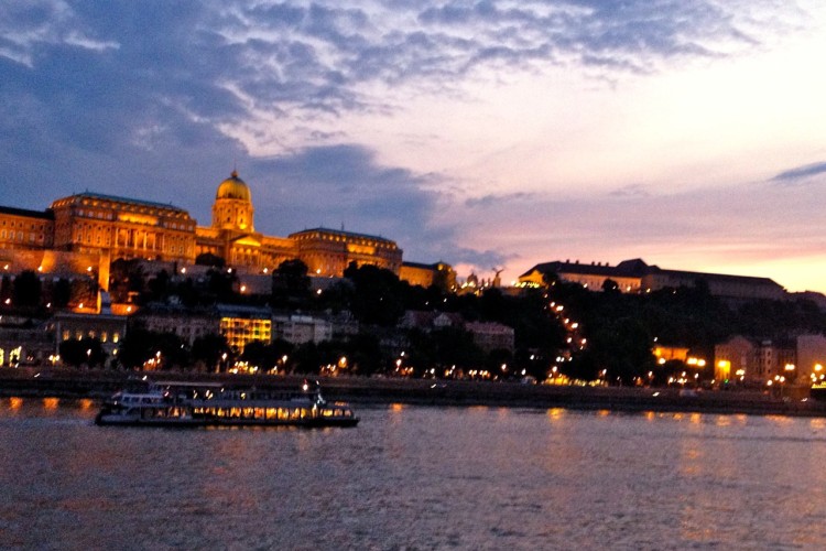 世界遺産都市ブダペスト 華麗なるブダ王宮FinoMagazin ハンガリー